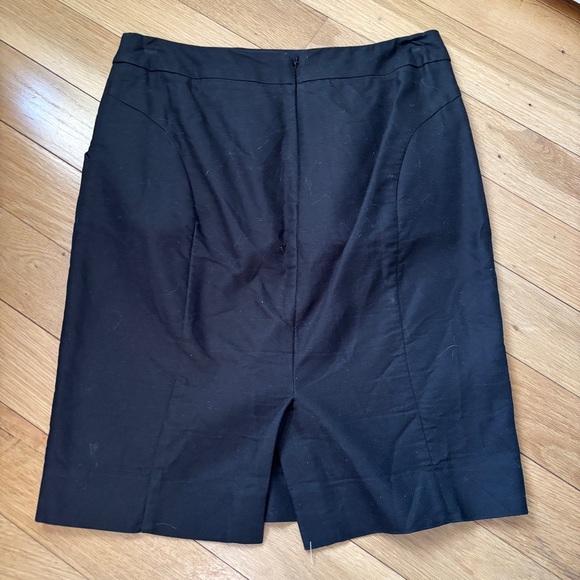 J. Crew Factory Classic Work Black Pencil Skirt - Size 6 - Picture 4 of 13